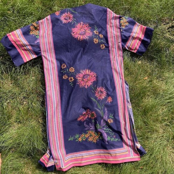 Vintage 70s Floral Kimono, Sheer, Retro Boho Style, Hippie Boho Iris S/M - Picture 4 of 10